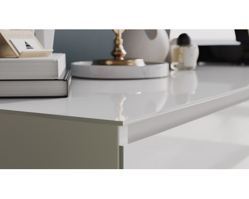 Тумба для теле- и радиоаппаратуры «Глосс» с опорами, белый глянец, стекло белый глянец, белый