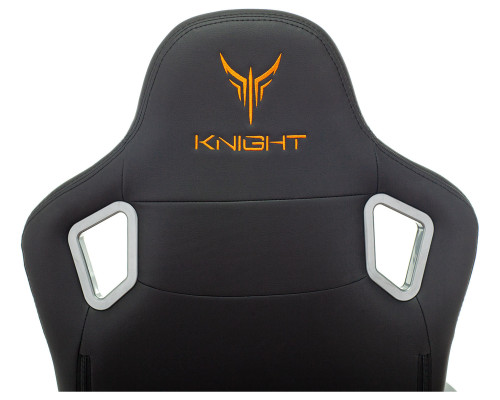 Кресло игровое Knight Outrider черный ромбик эко.кожа с подголов. крестов. металл Кресло игровое Knight Outrider черный ромбик эко.кожа с подголов. крестов. металл
