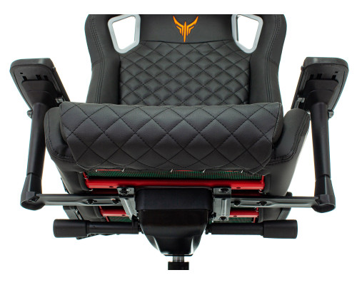Кресло игровое Knight Titan черный/красный ромбик эко.кожа с подголов. крестов. металл