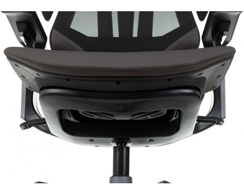 Кресло игровое Knight Aero черный крестов. пластик пластик серебро Кресло игровое Knight Aero черный крестов. пластик пластик серебро